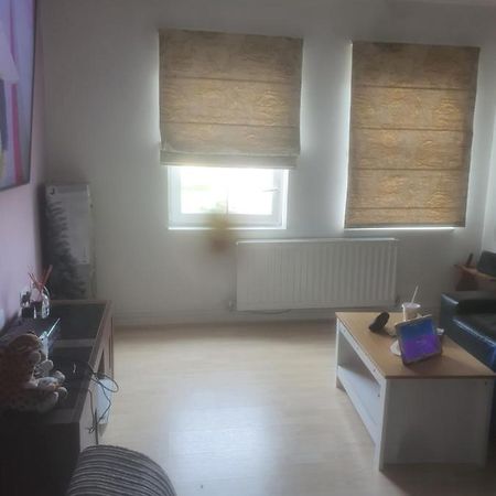 Nice 2 Bed Apartment Λονδίνο Εξωτερικό φωτογραφία